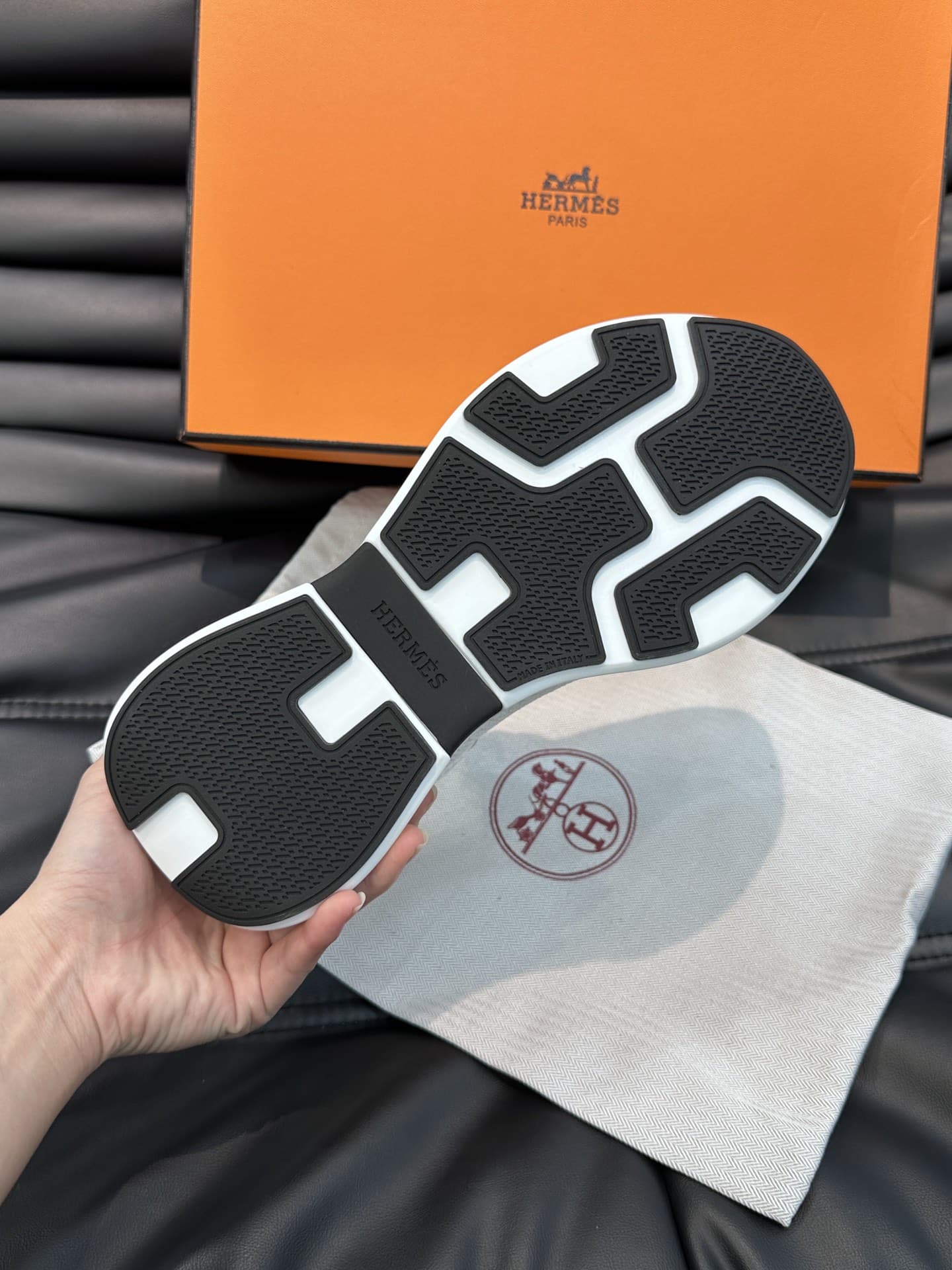 Hermes Heros Sneaker Black White H232985Zh90400