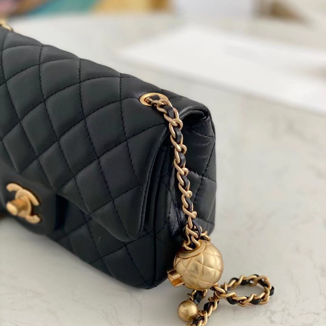 Chanel Shoulder Bag Black 20Cm/7.9in Ap1787