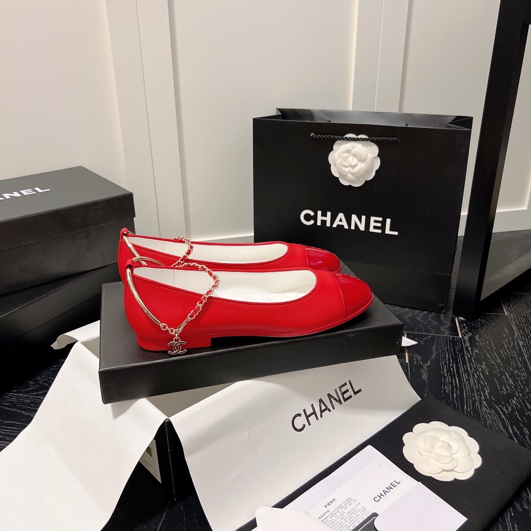 Chanel Interlocking Cc Logo Ballet Flats Red