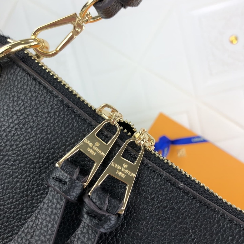 Louis Vuitton Maida Hobo Bag Monogram Canvas Black 32Cm
