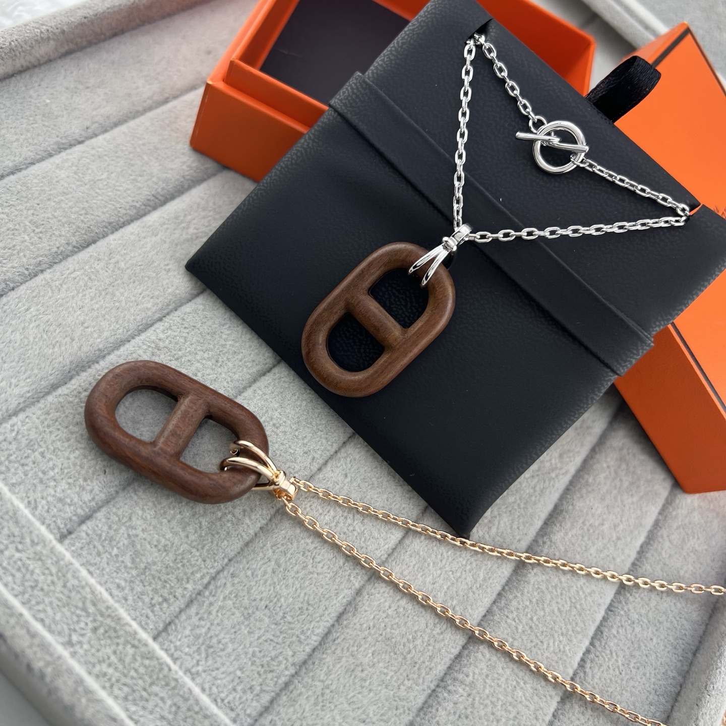Pig nose pendant necklace