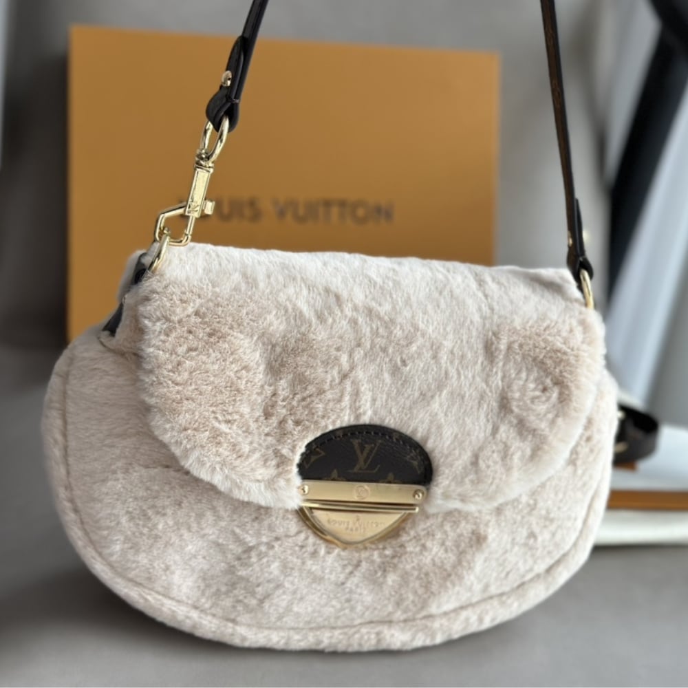 Louis Vuitton Bag Ski Cozygram Sunset Bag Cream 27Cm M12097