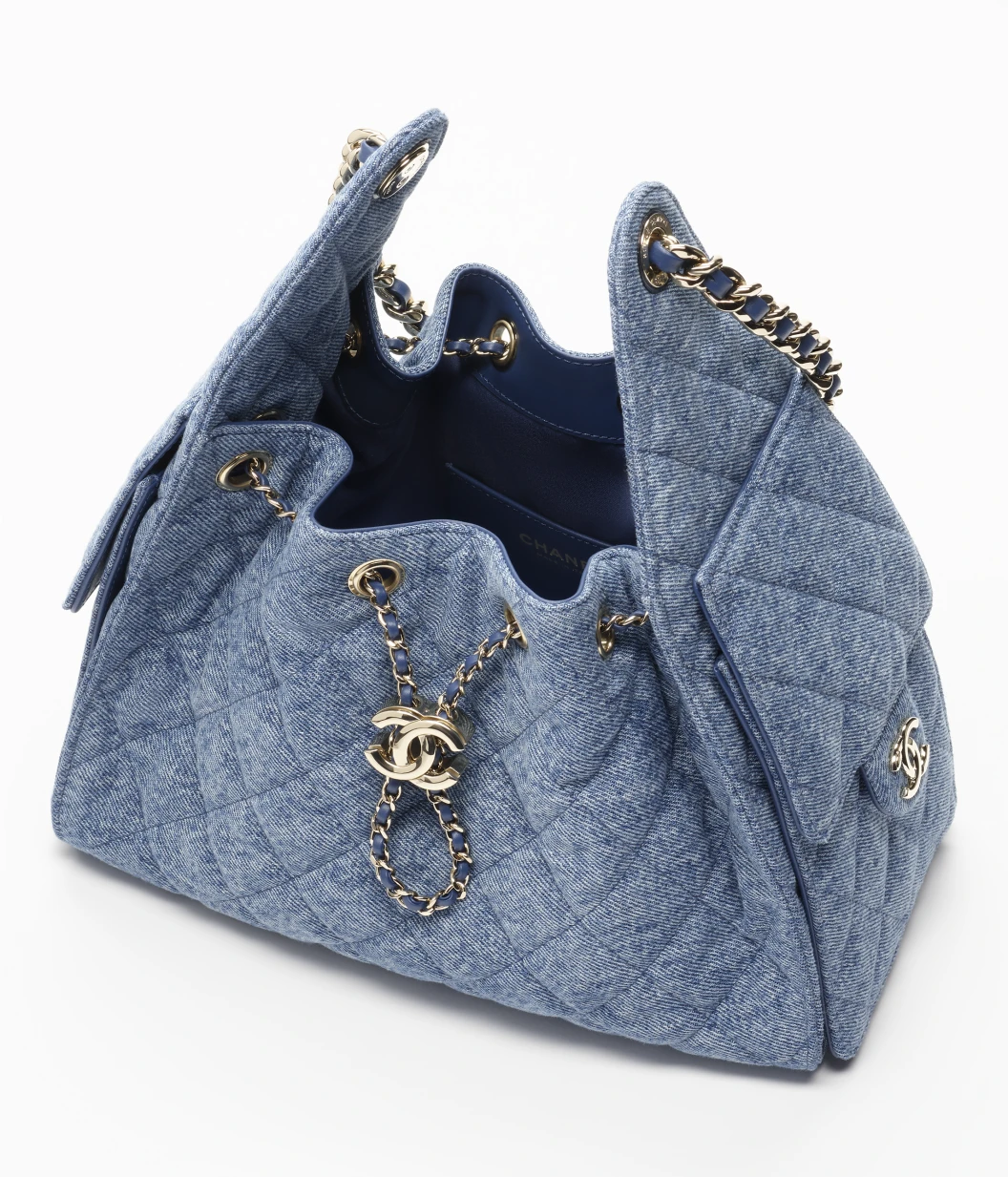 Chanel AS5293-B24748-U9397 CHANEL 25 Mini Handbag Blue