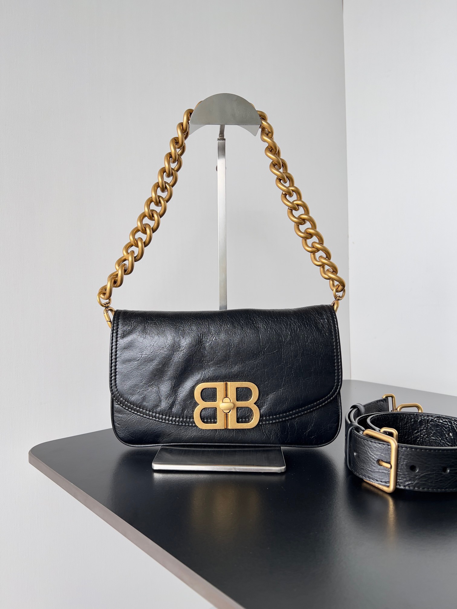 𝐁𝐚𝐥𝐞𝐧𝐜𝐢𝐚𝐠𝐚 bb soft shoulder bag-Gold