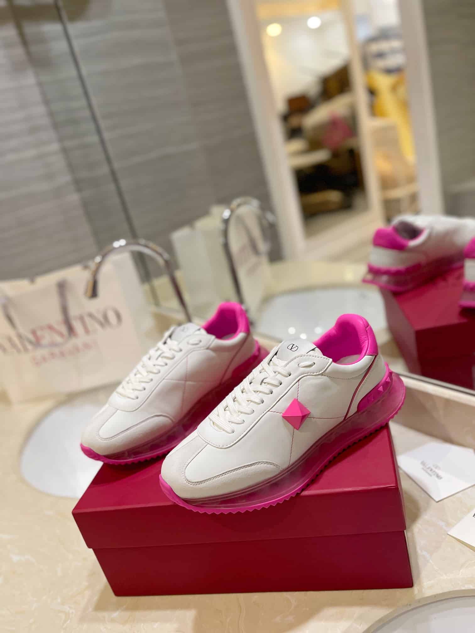 Valentino Garavani Stud Around Low Top Calfskin And Nappa Leather Sneaker Pink
