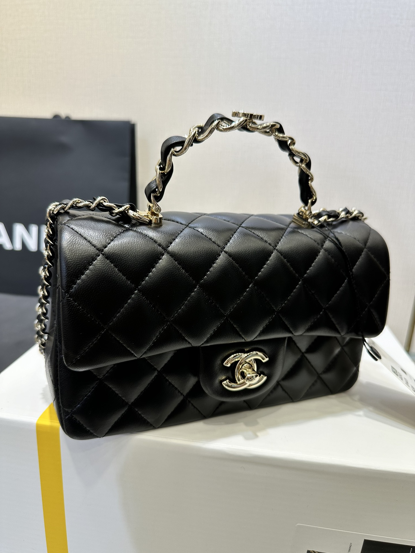 Mini Flap Bag with Top Handle（Black）