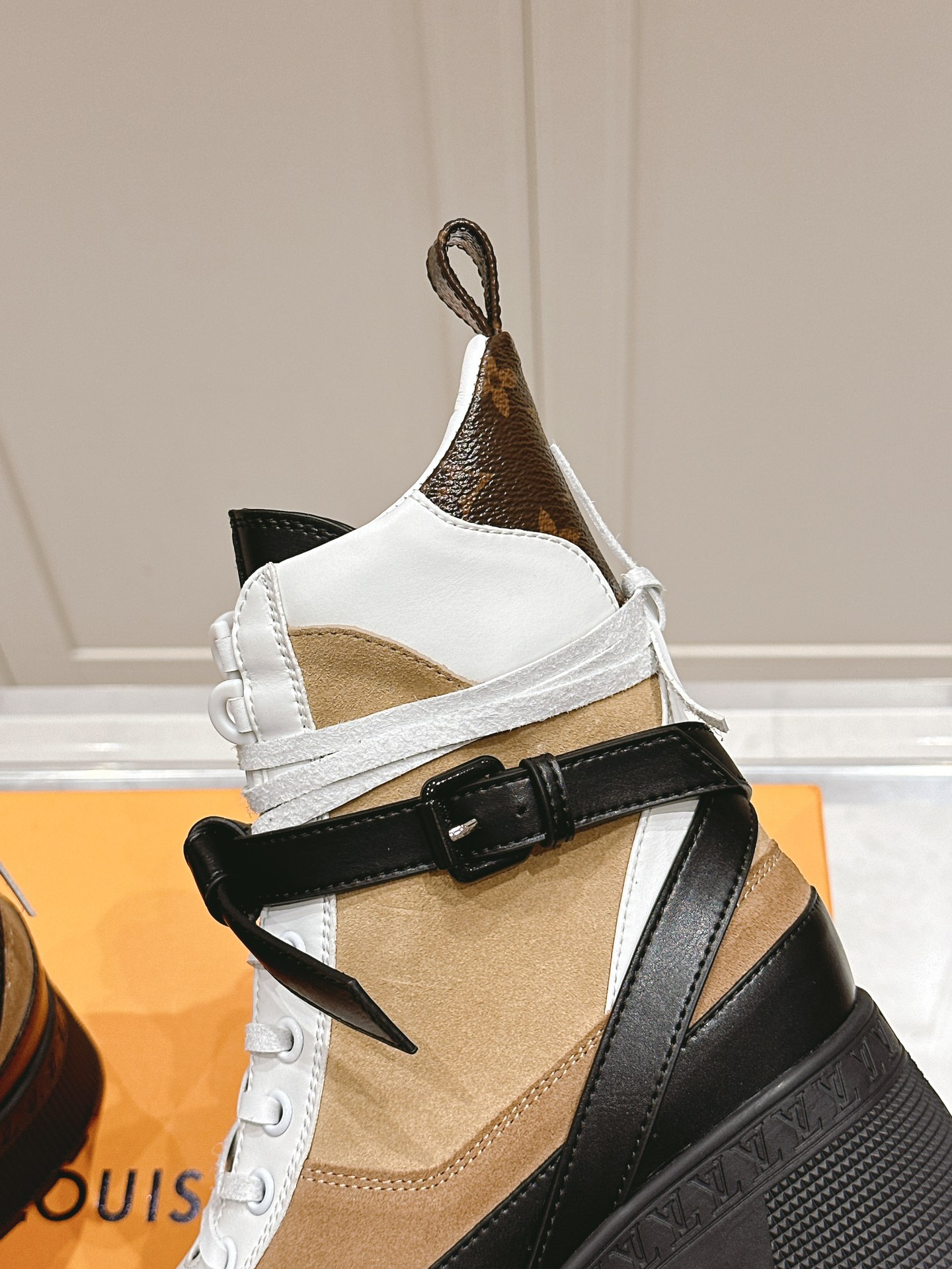 Louis Vuitton Donkey Brand