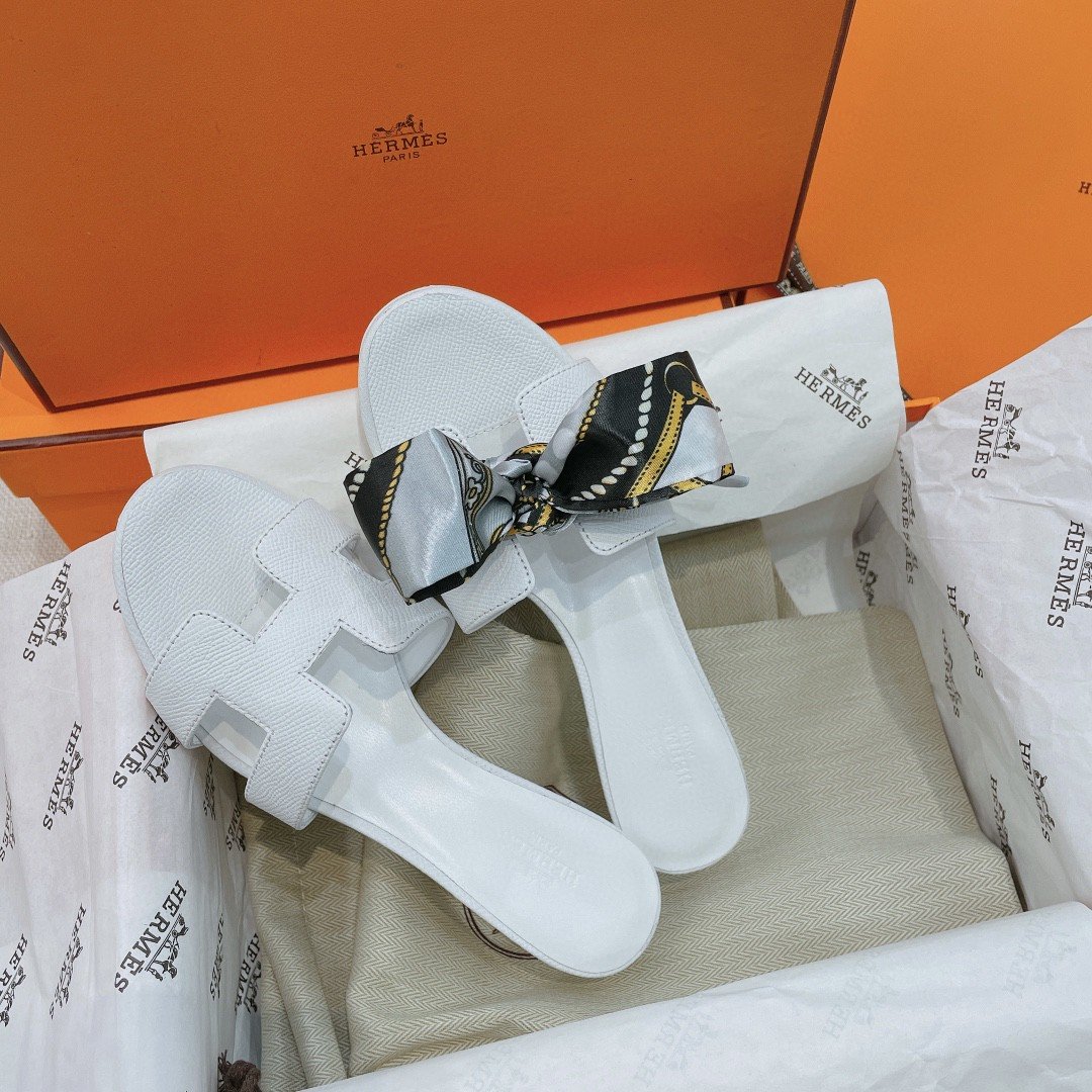 HERMES OASIS SANDAL WHITE
