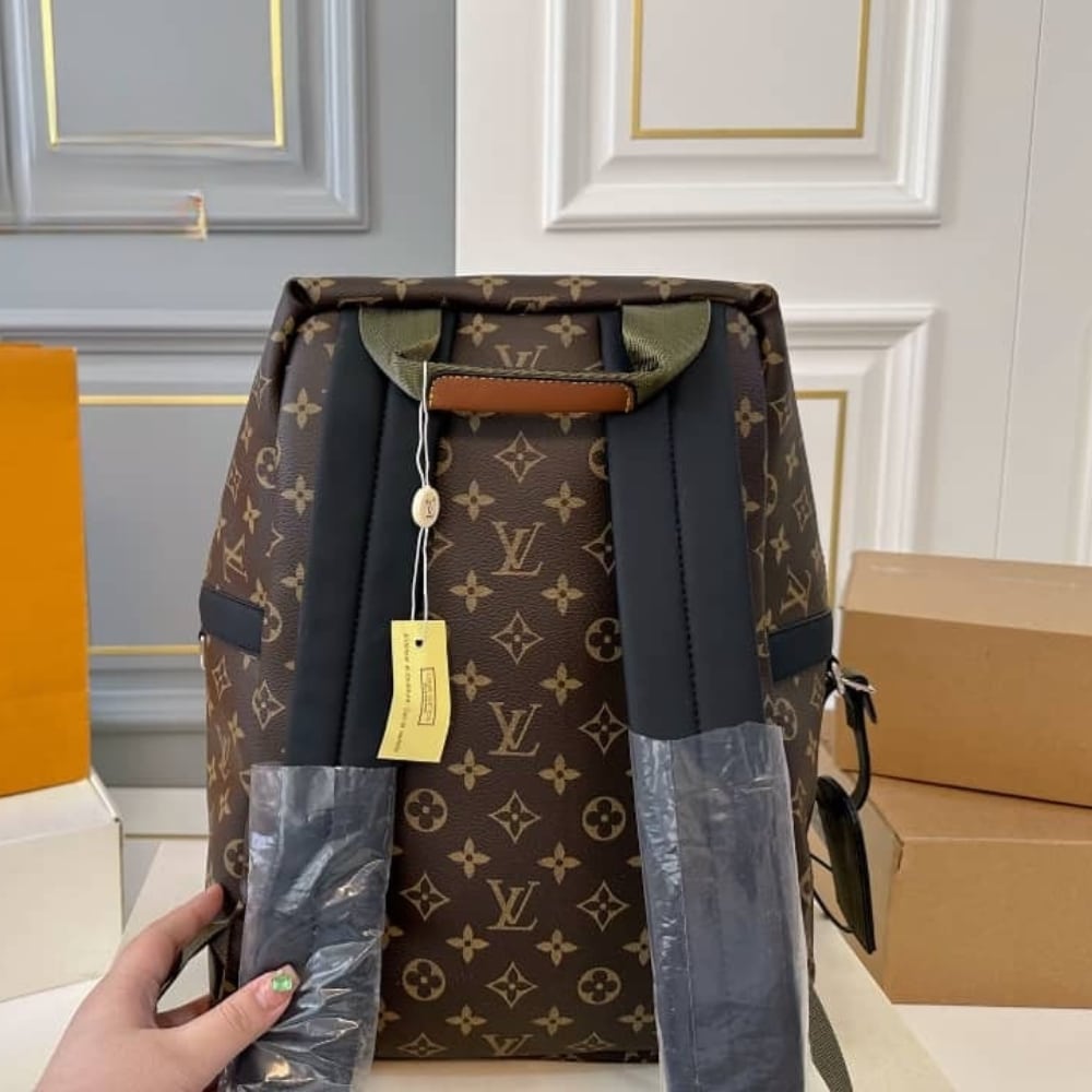 Louis Vuitton Discovery Backpack Safari Monogram Brown 37Cm