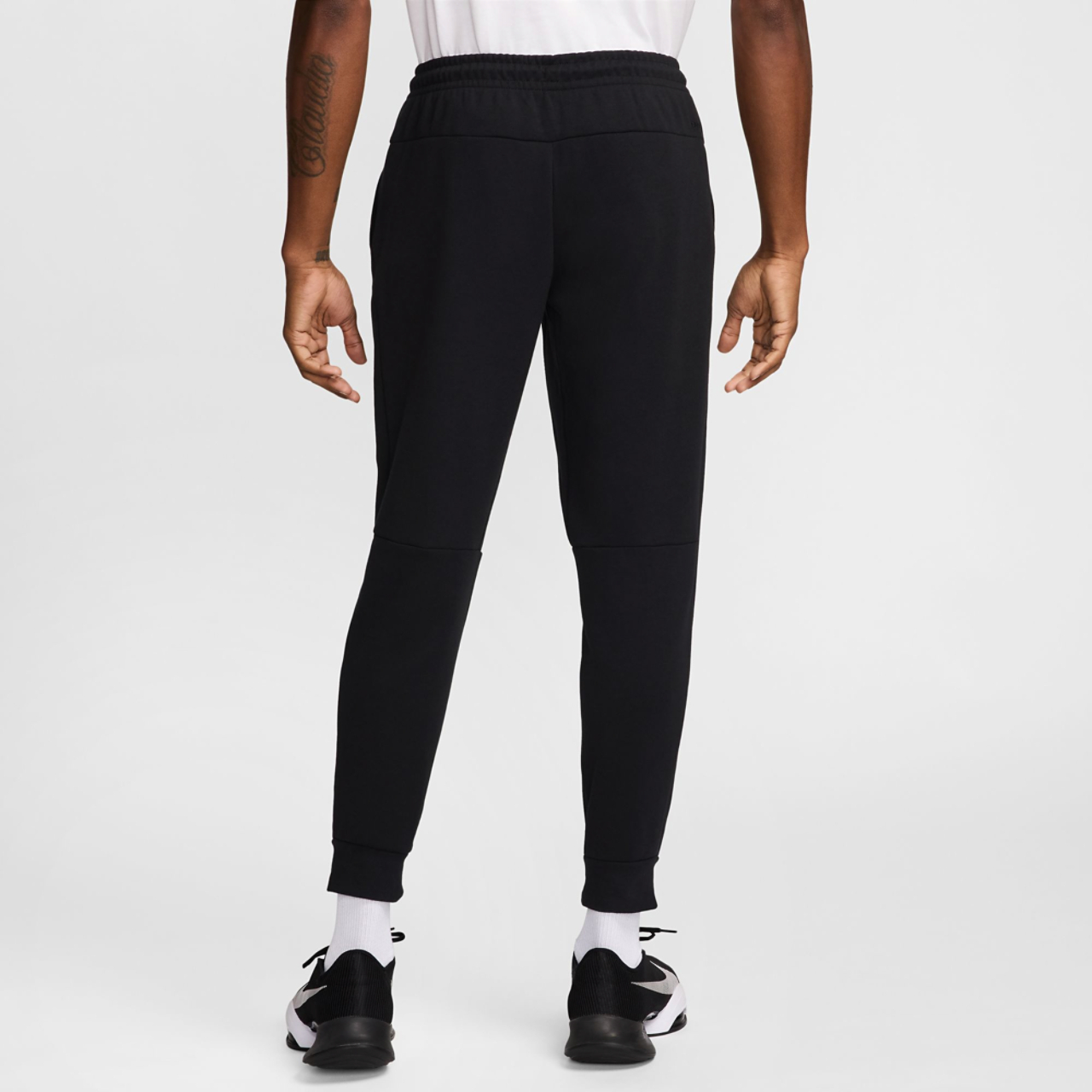Nike Dri-FIT UV Primary Jogger Pants