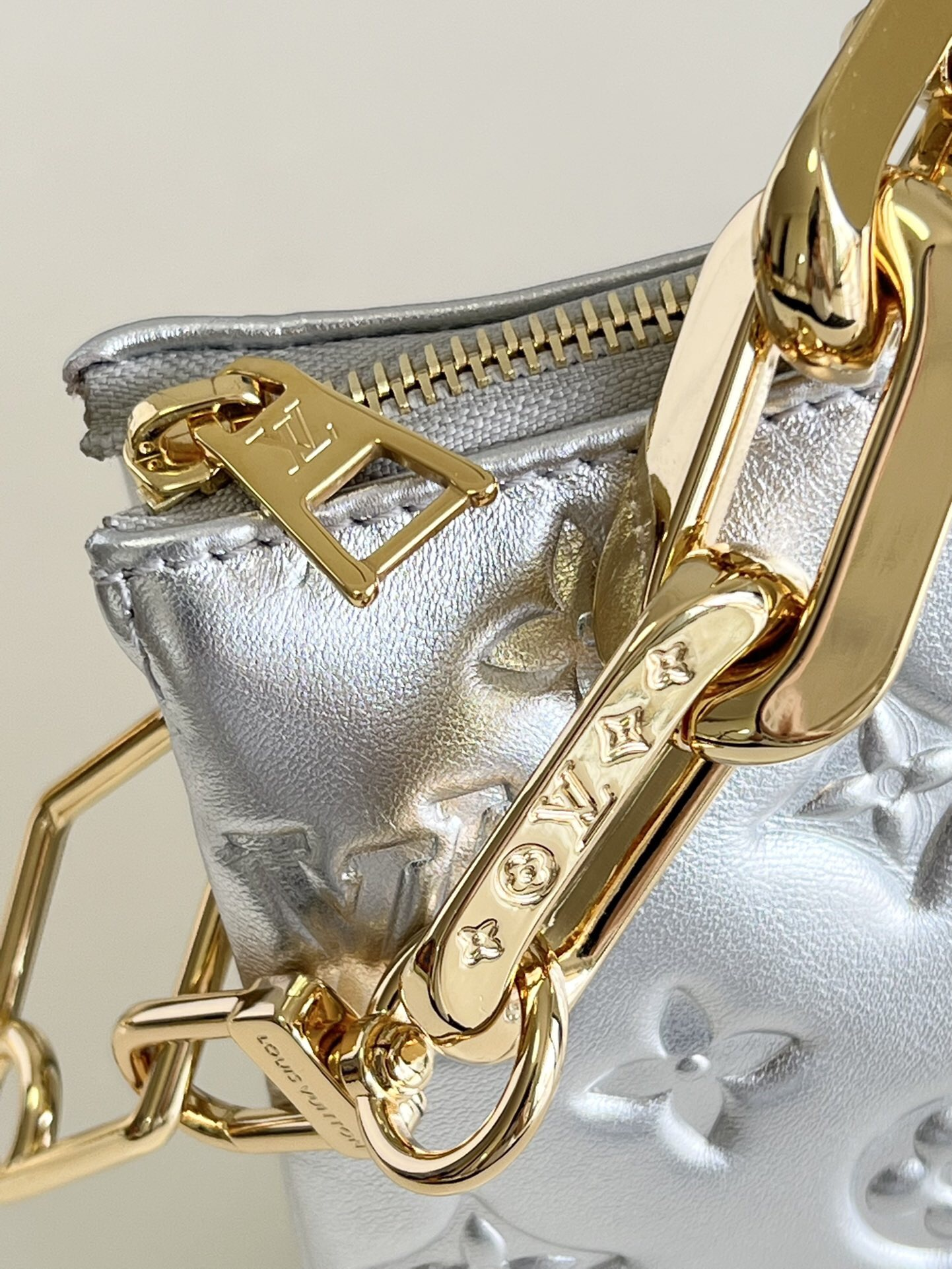 Louis Vuitton Madeleine Mm 30Cm Beige