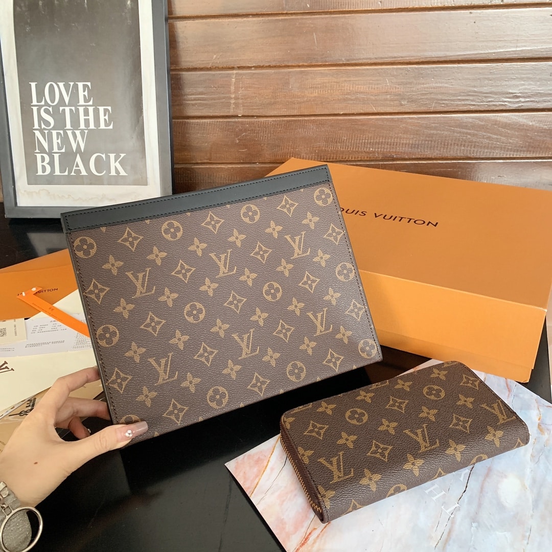 Louis Vuitton Voyage Mm Pochette Monogram Brown 26Cm