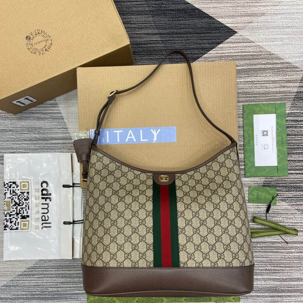 Gucci Ophidia GG Medium Shoulder Bag