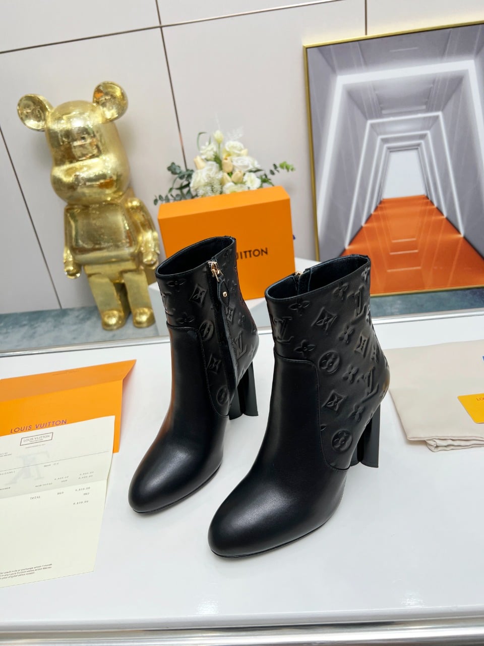 Louis Vuitton Silhouette Ankle Boot Black 1Abp9J