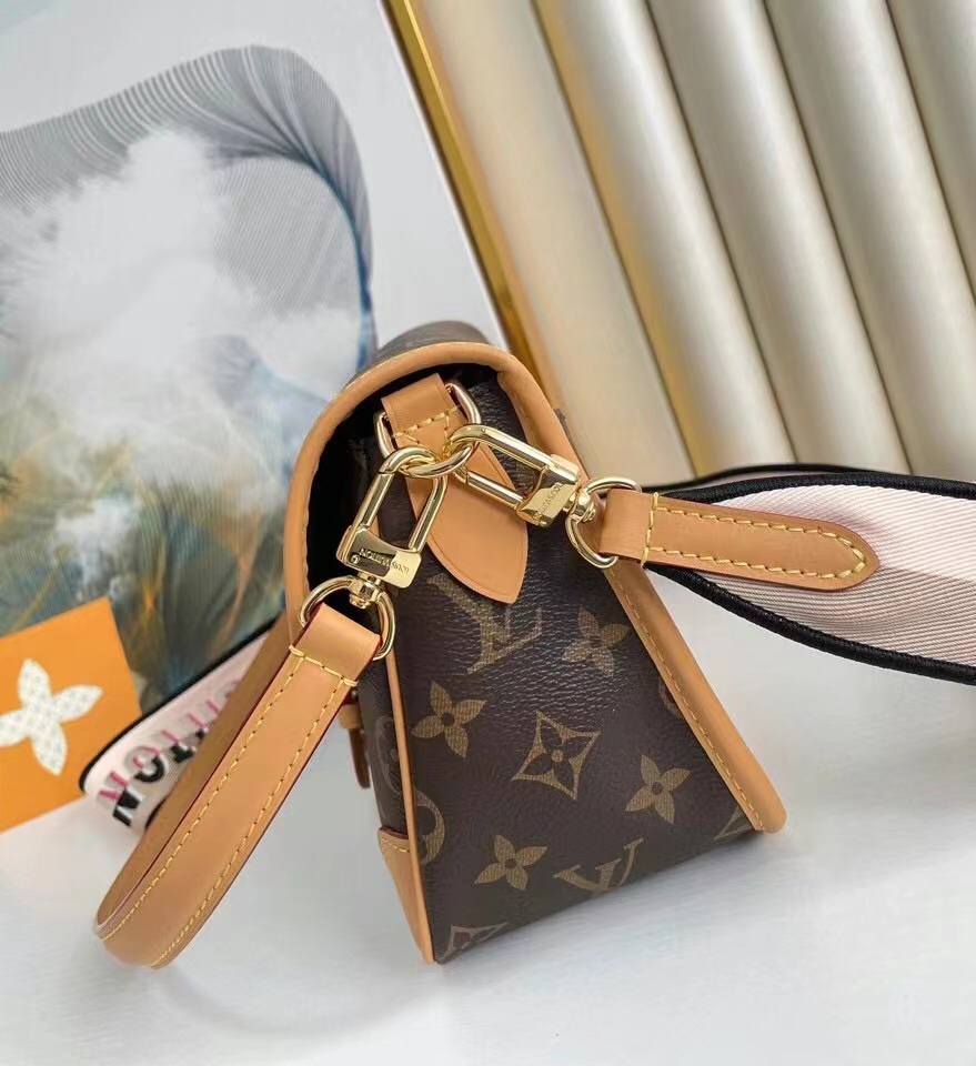 Louis Vuitton Diane Monogram – Women – Handbags Black M45985 24cm/ 9.4in