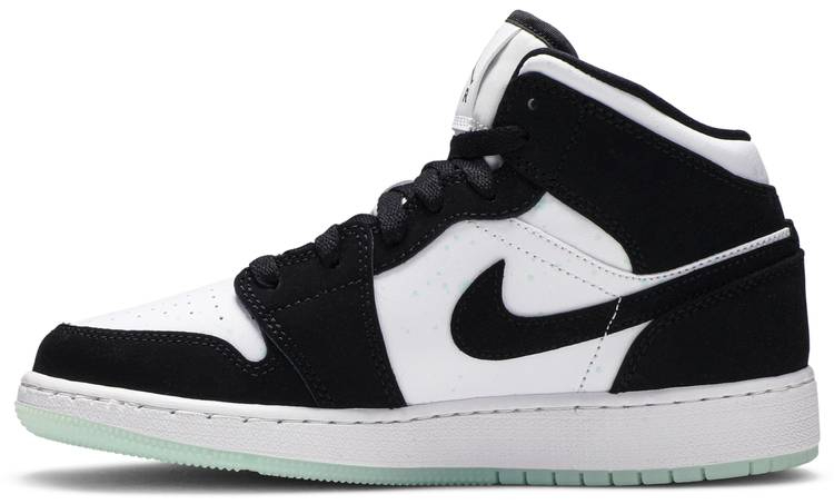 Air Jordan 1 Mid SE GS Glow in the Dark Panda BQ6931-103