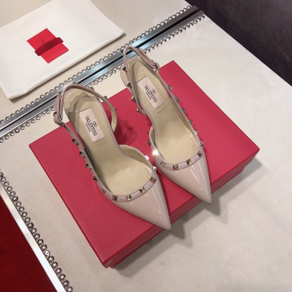 Valentino Garavani Rockstud Patent Leather Strap Pump Beige