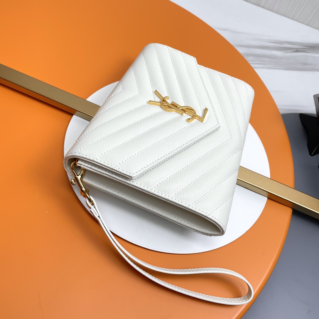 CASSANDRE MATELASSÉ FLAP POUCH in-BLANC VINTAGE grain de poudre leather-