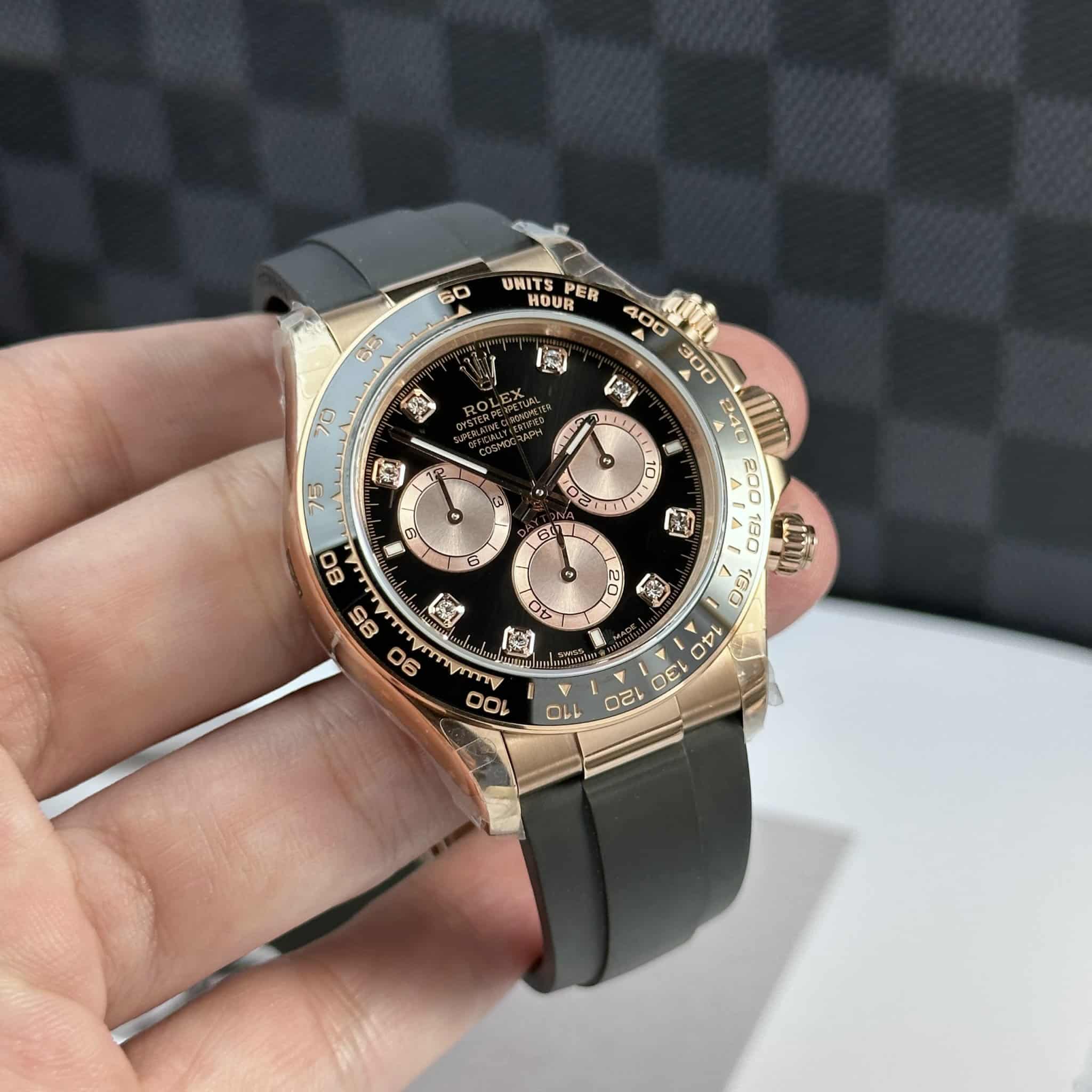 Rolex Daytona 40 mm Sundust Dial 126515LN