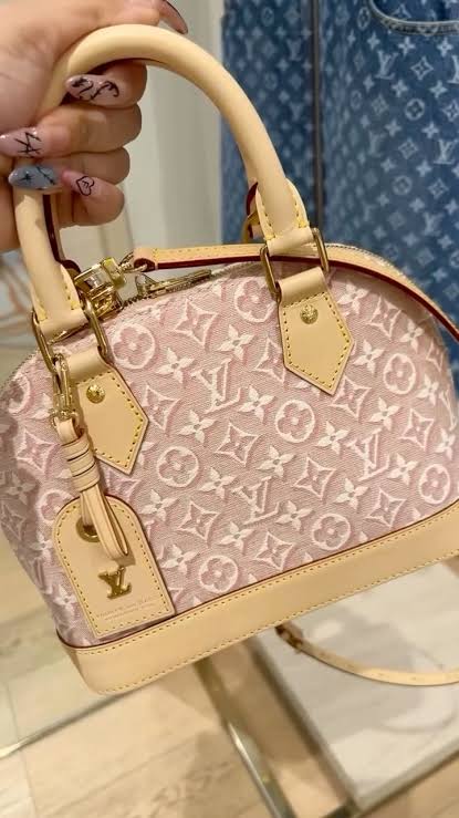 Louis Vuitton Alma BB Monogram Emblème Rose Ruban Color 23.5cm M2A378