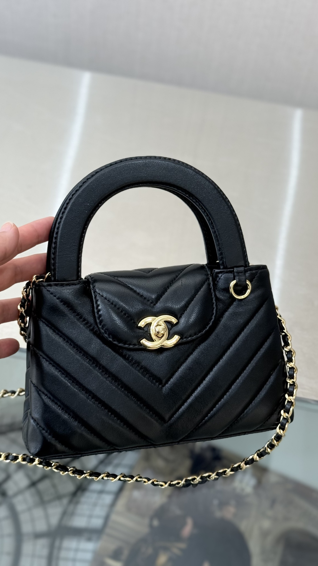 26K Kelly Mini Chevron-Quilted Lambskin Handle Bag with Gold-Tone Hardware