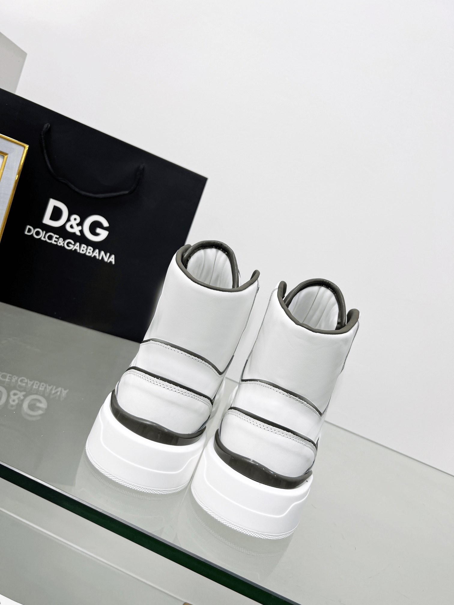 DOLCE & GABBANA 2022 high-end version