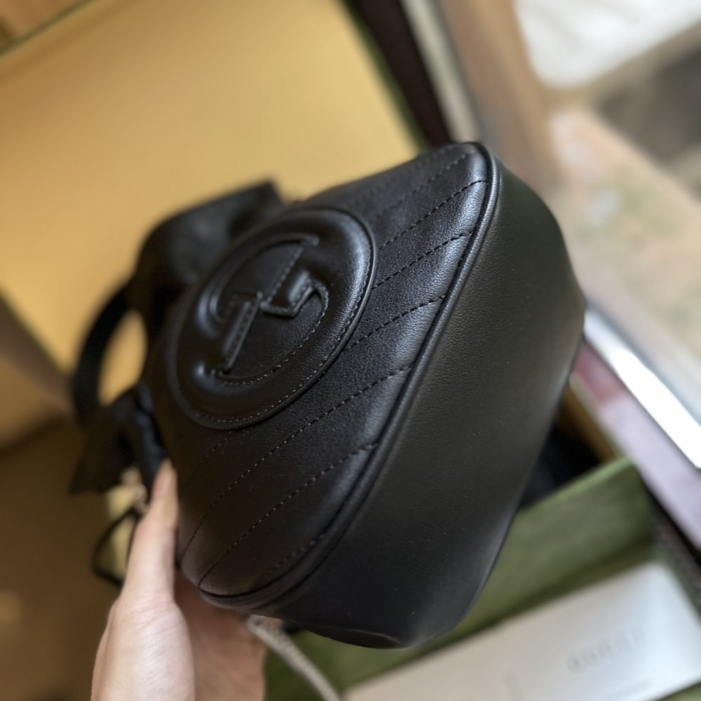 Gucci Blondie Mini Bucket Bag Black 19Cm 760313 Aacp7 1000