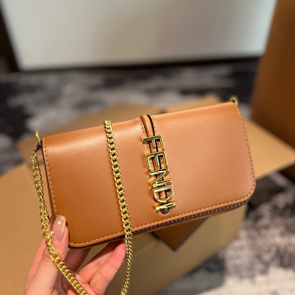 Fendi Fendigraphy Wallet On Chain Brown 21Cm