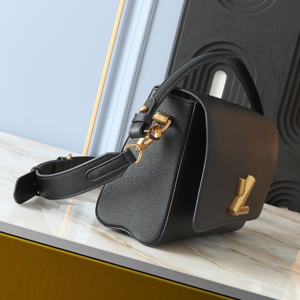 Louis Vuitton Soft Twist Black 27Cm M24639