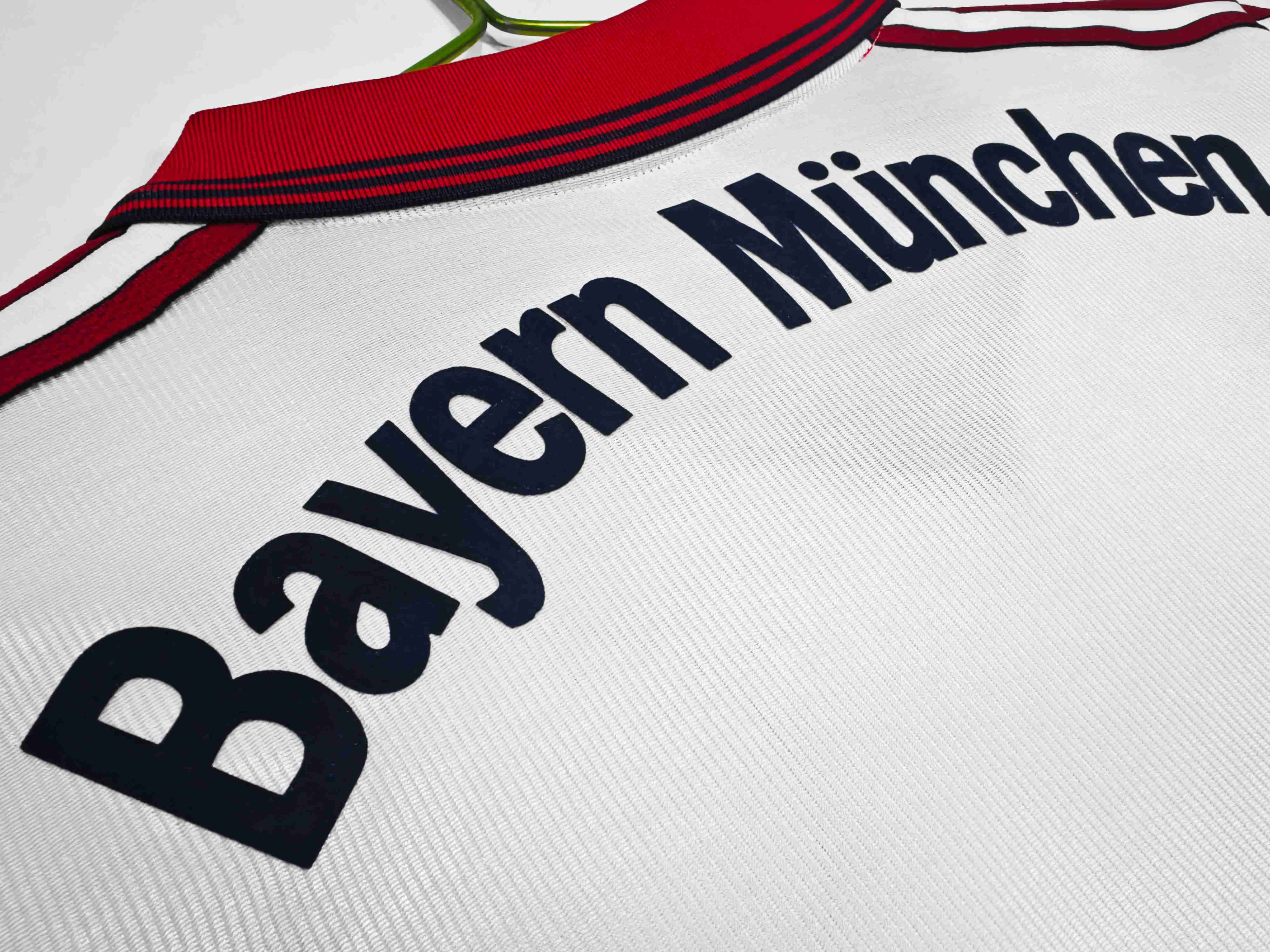 1998/00 Bayern Munich Away Retro Football Jersey 1:1 Thai Quality