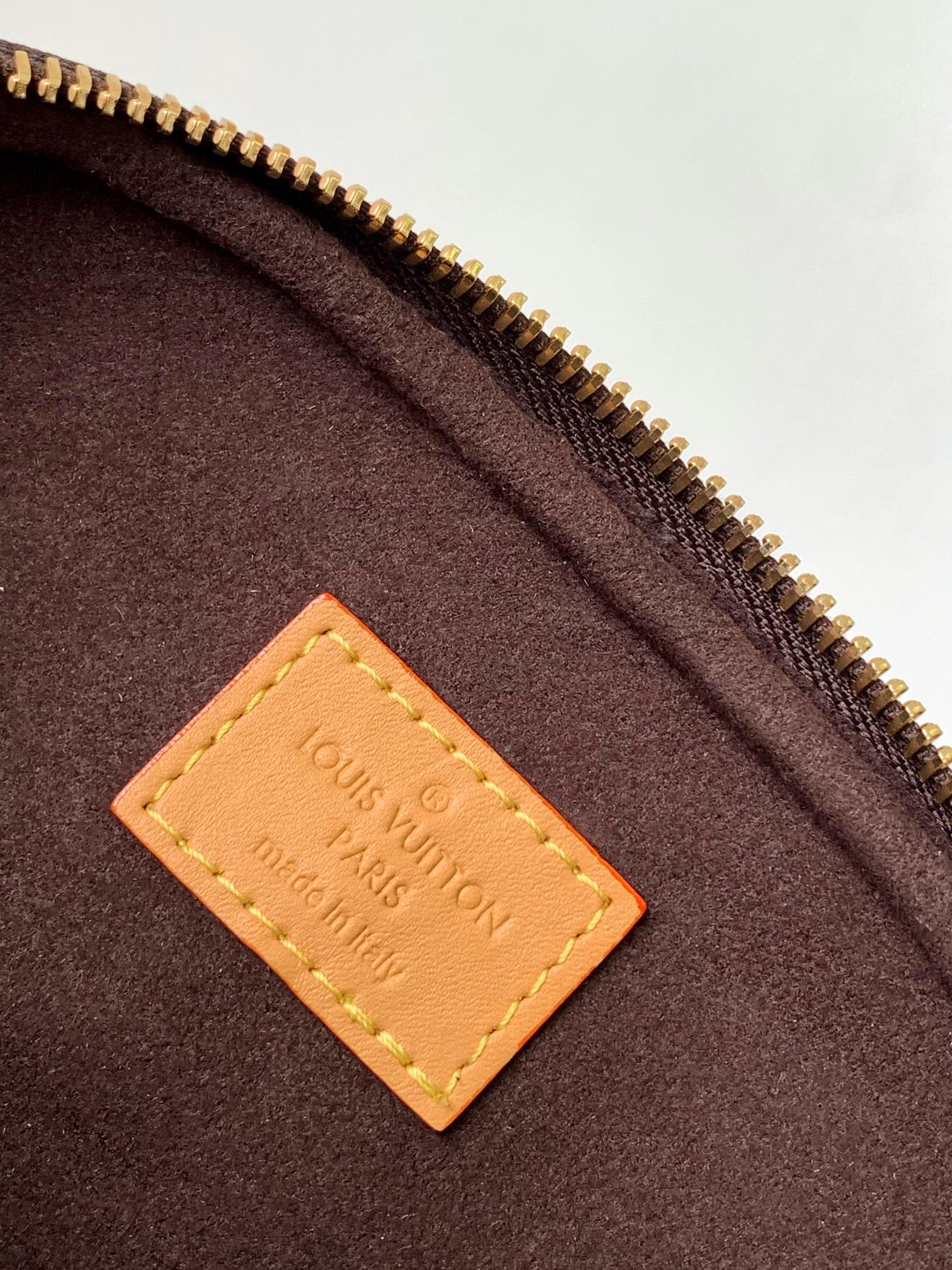 Louis Vuitton Mini Bumbag Lv Monogram Small Fanny Pack Monogram 17cm M82335