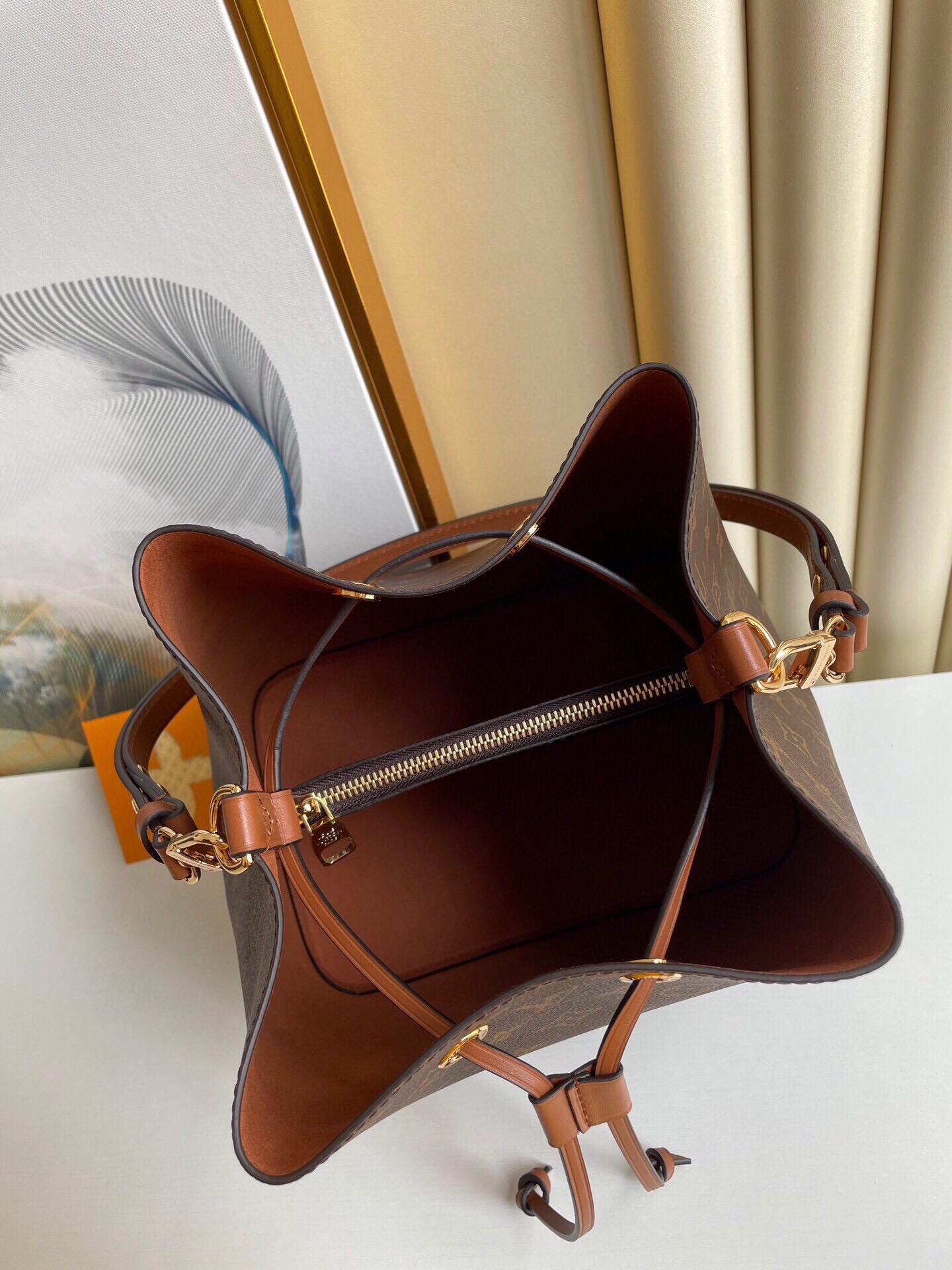 Louis Vuitton Luxury Monogram Canvas And Leather Handbag Neonoe Caramel