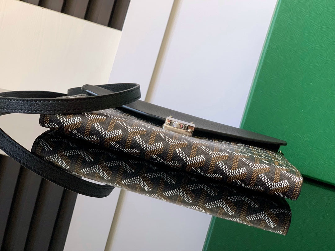 Goyard Chypre Wallet-Pouch 21 Cm Black Goyardine Canvas And Calfskin