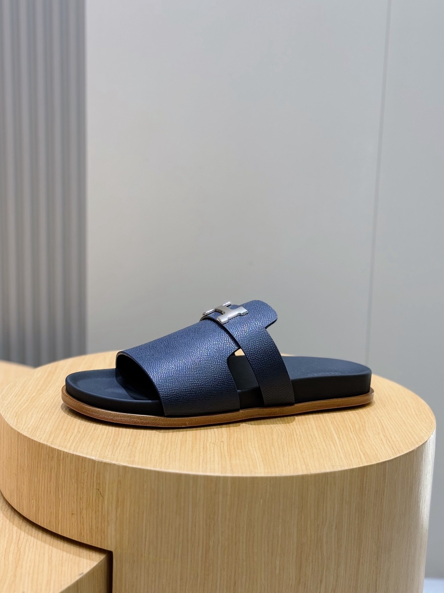 HERMES JAURES SANDAL NAVY BLUE