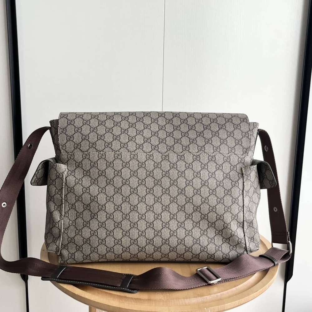Gucci Large Changing Bag Beige And Ebony Gg Supreme 44cm 211131 Kgdig 8588