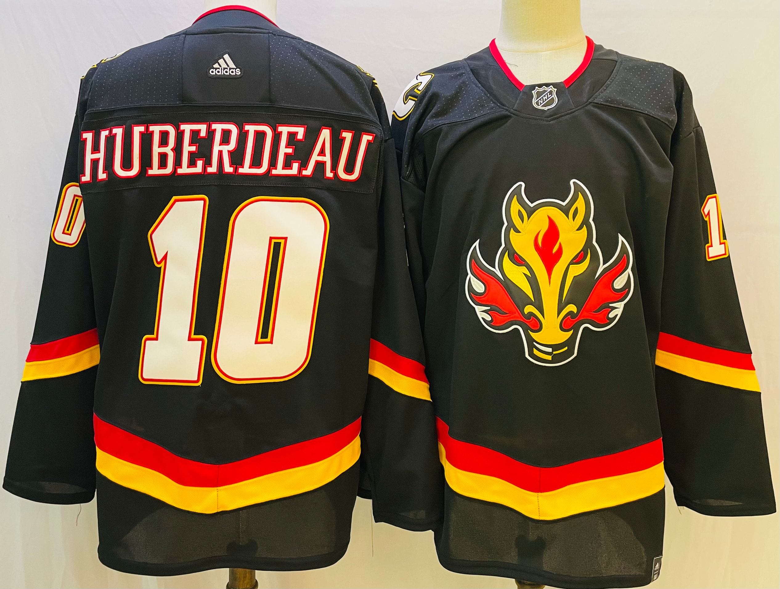 NHL Calgary Flames HUBERDEAU # 10 Jersey