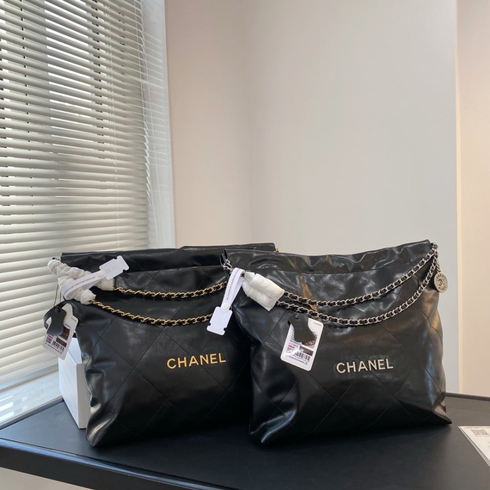 Chanel Handbag Shiny Black 41cm