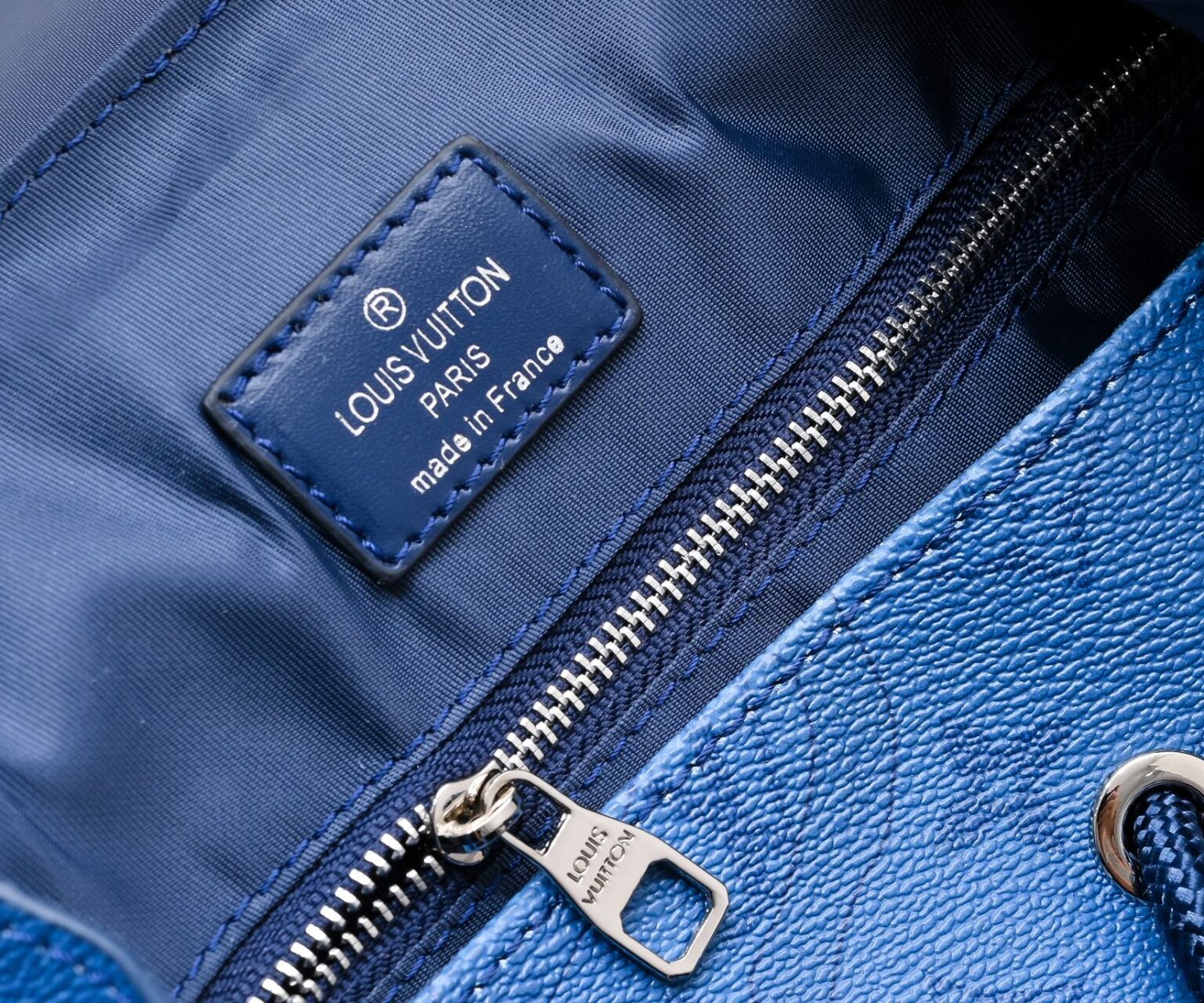 Louis Vuitton Christopher Mm Blue 44Cm M22636
