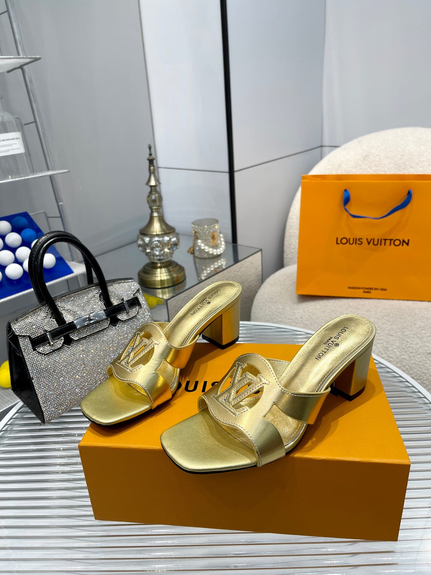 Louis Vuitton Lv Isola Mule Gold