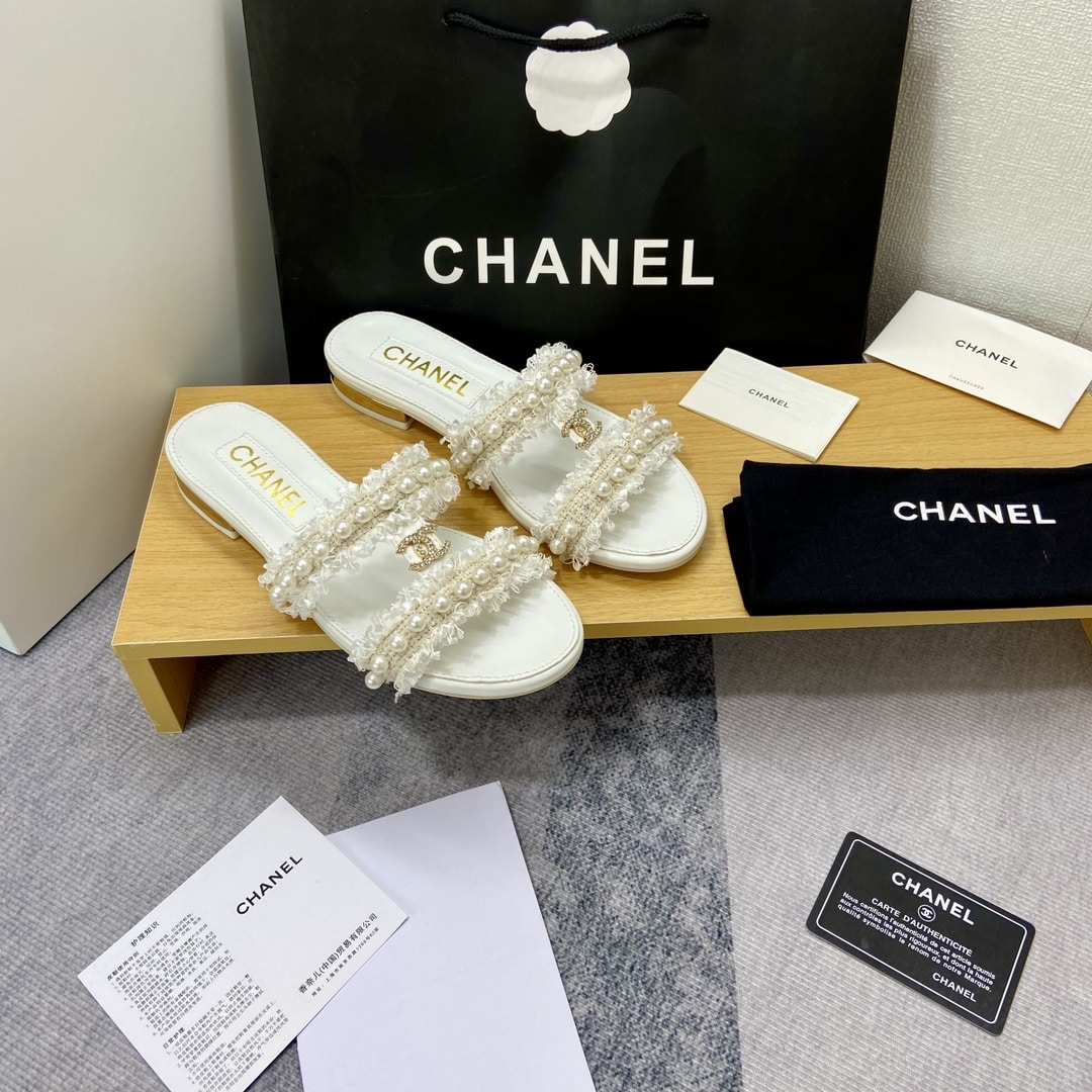 Chanel Mule Slippers Pearl Tweed White