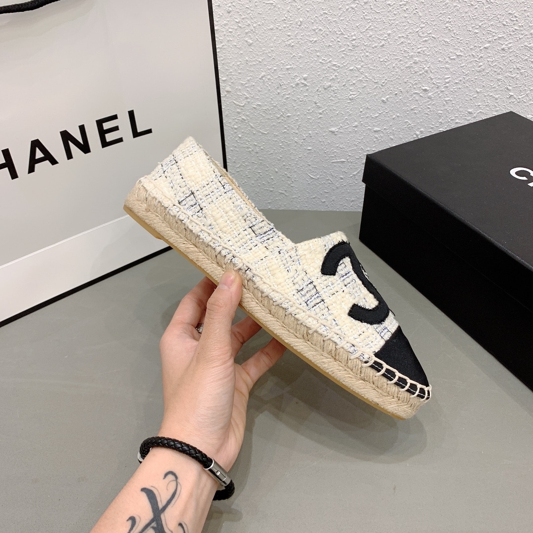 Chanel Tweed Cc Espadrilles Slip On White Blue Black