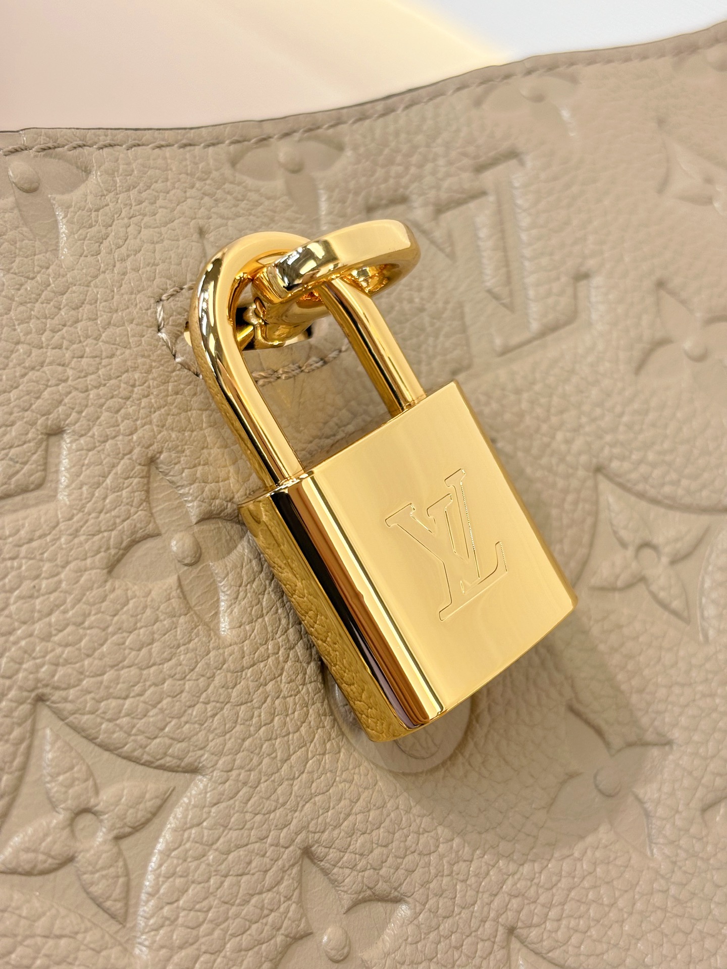 Louis Vuitton LV Anytime MM Monogram Empreinte Bag Tourterelle Gray M14658 42cm/ 16.5in