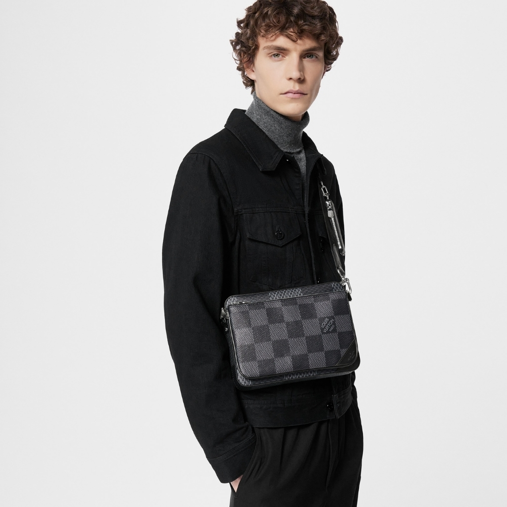 Louis Vuitton Trio Messenger Bag Damier Canvas Black 25Cm N50017