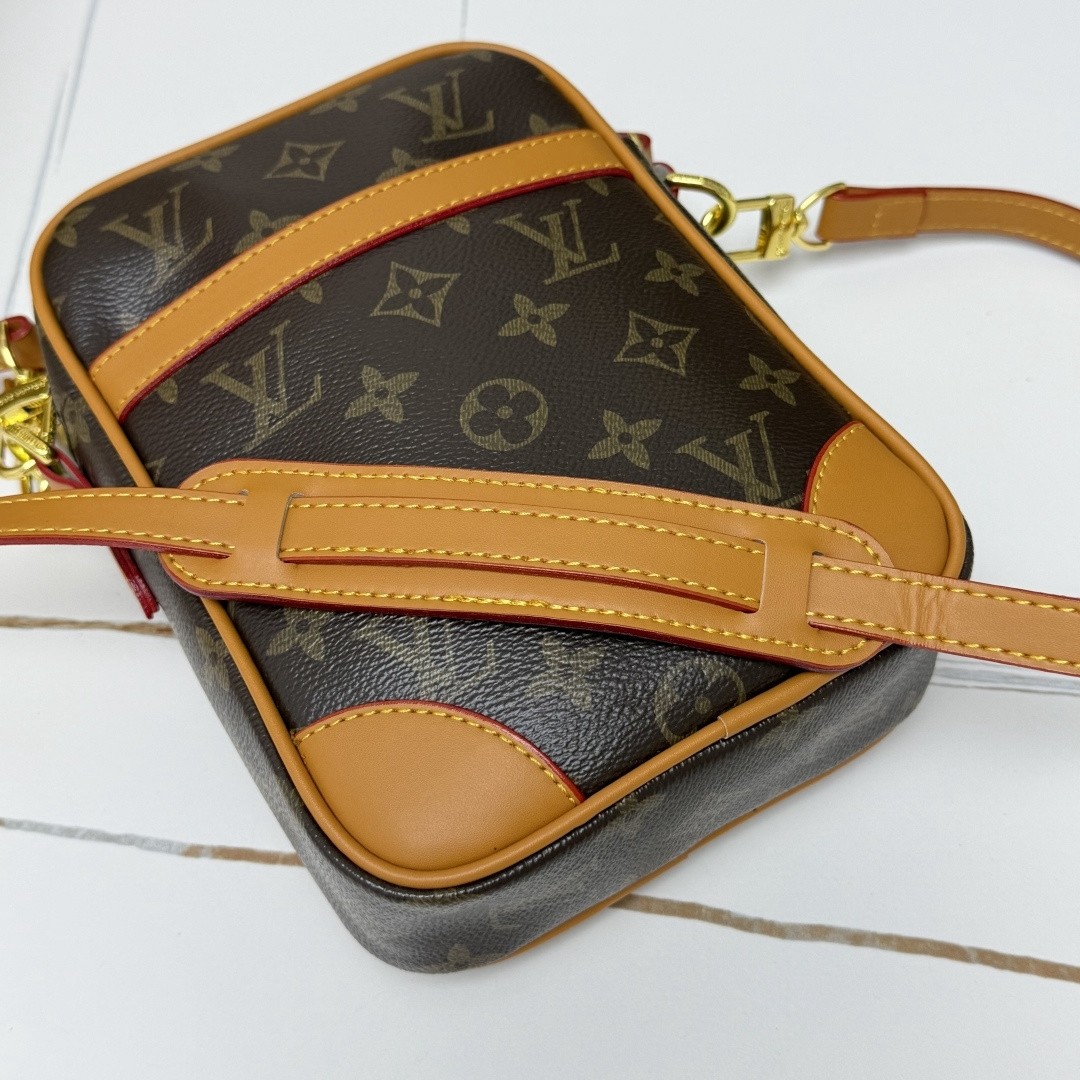 Louis Vuitton Danube Monogram Brown 21cm M14013