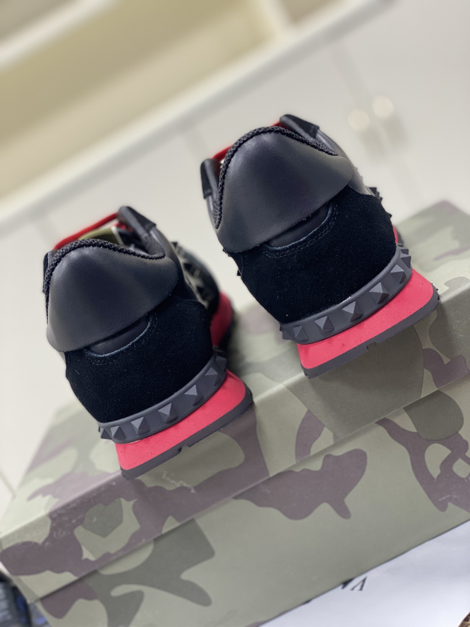 Valentino Sneakers
