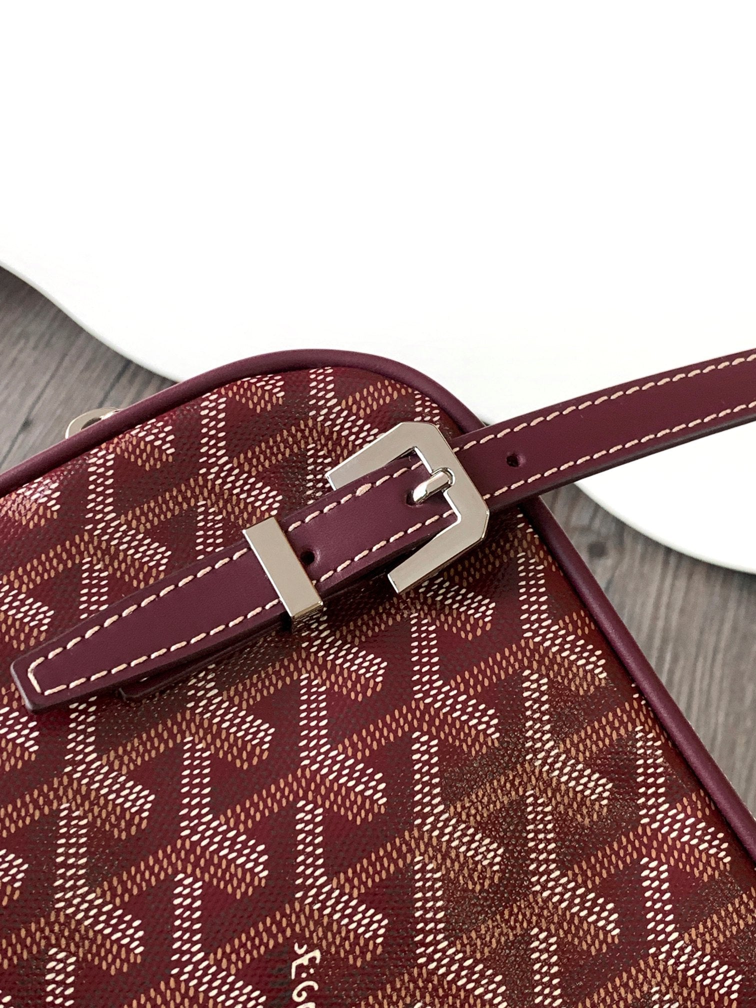 Goyard Yona Bag Coated MM 21Cm Burgundy Canvas