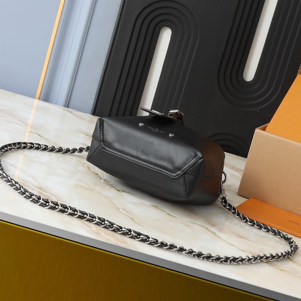 Louis Vuitton Atlantis MM Black 17Cm
