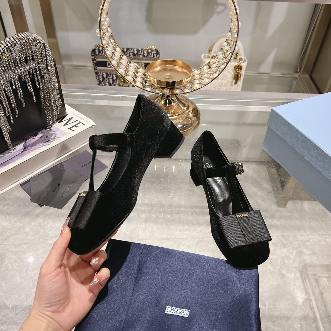 Prada Velvet Pumps Black 1I818N 068 F0002 F 035