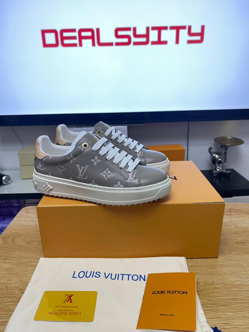 Louis Vuitton Time Out Sneaker Grey 1Aguvw