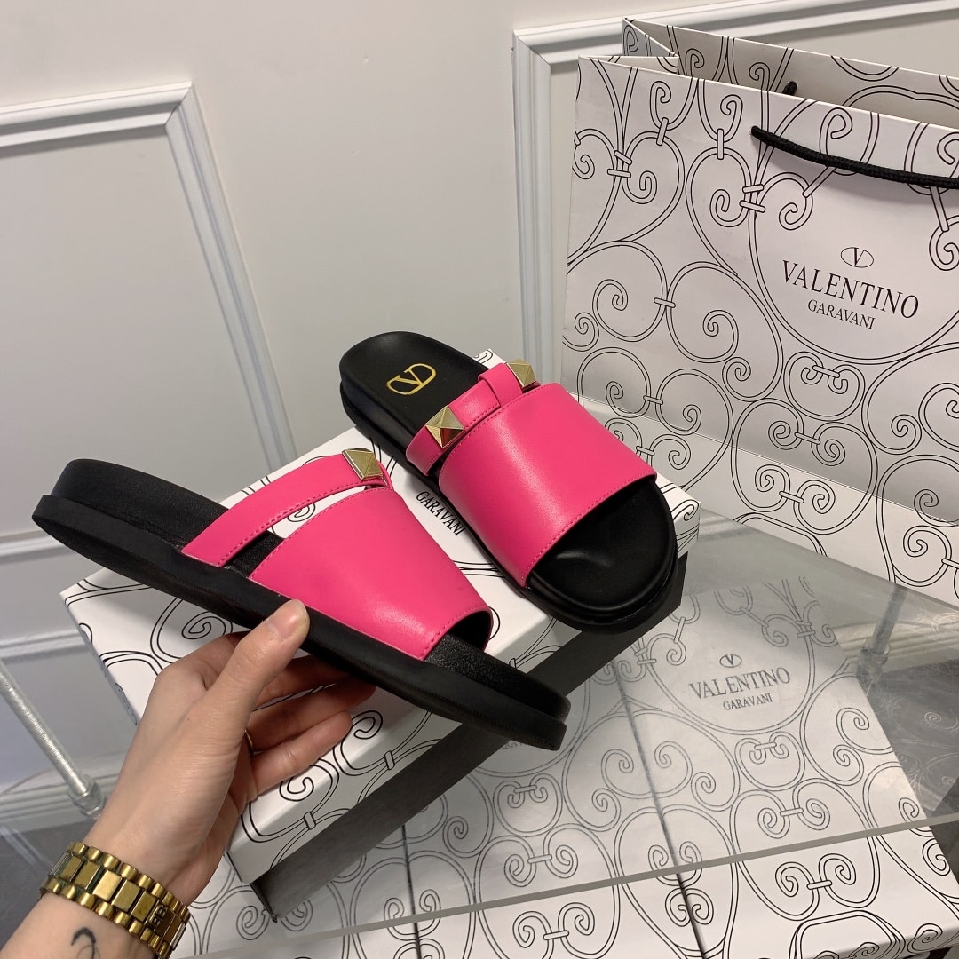Valentino Rockstud Pink Slide Sandals